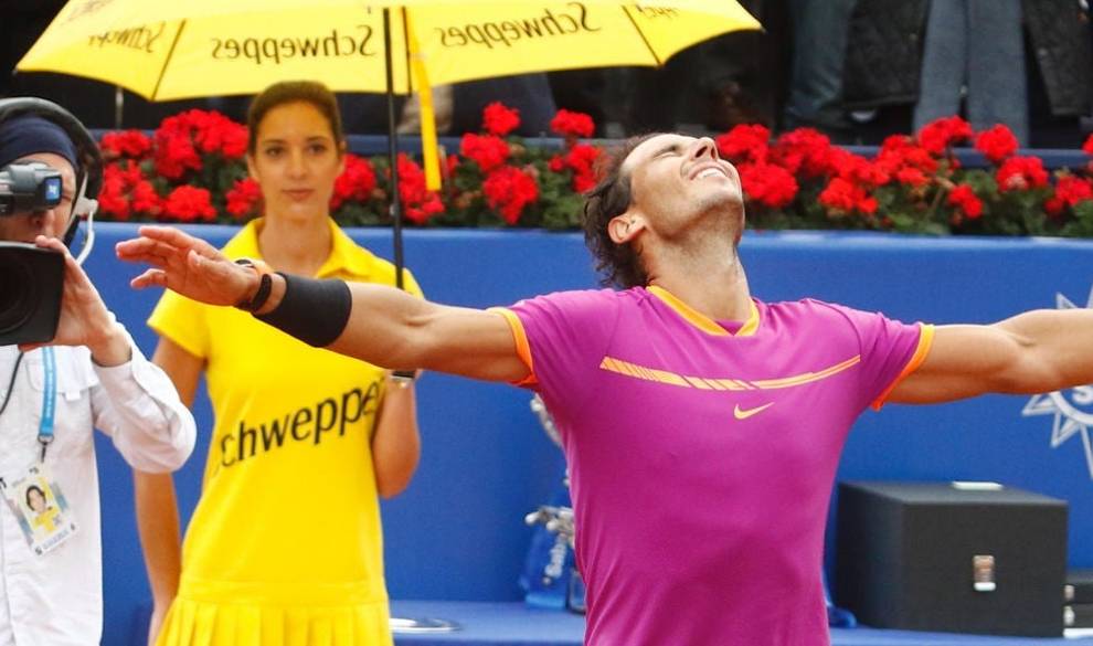 Multan a la agencia que hizo tiritar de frío a las azafatas del torneo de tenis Conde de Godó $!Multan a la agencia que hizo tiritar de frío a las azafatas del torneo de tenis Conde de Godó