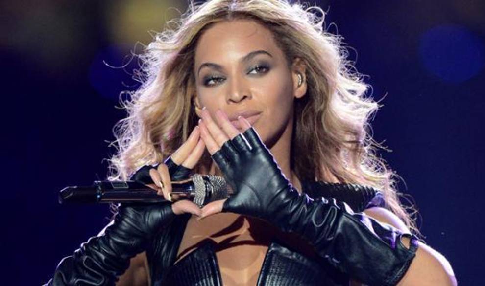 La Teoría De Internet Que Asegura Que Beyoncé Está Muerta Y Fue Sustituída Por Un Clon $!La Teoría De Internet Que Asegura Que Beyoncé Está Muerta Y Fue Sustituída Por Un Clon