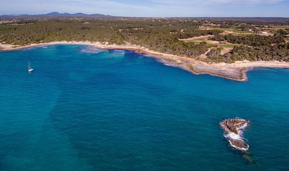 Playas y calas españolas perfectas para iniciarte en el nudismo este verano $!Playas y calas españolas perfectas para iniciarte en el nudismo este verano