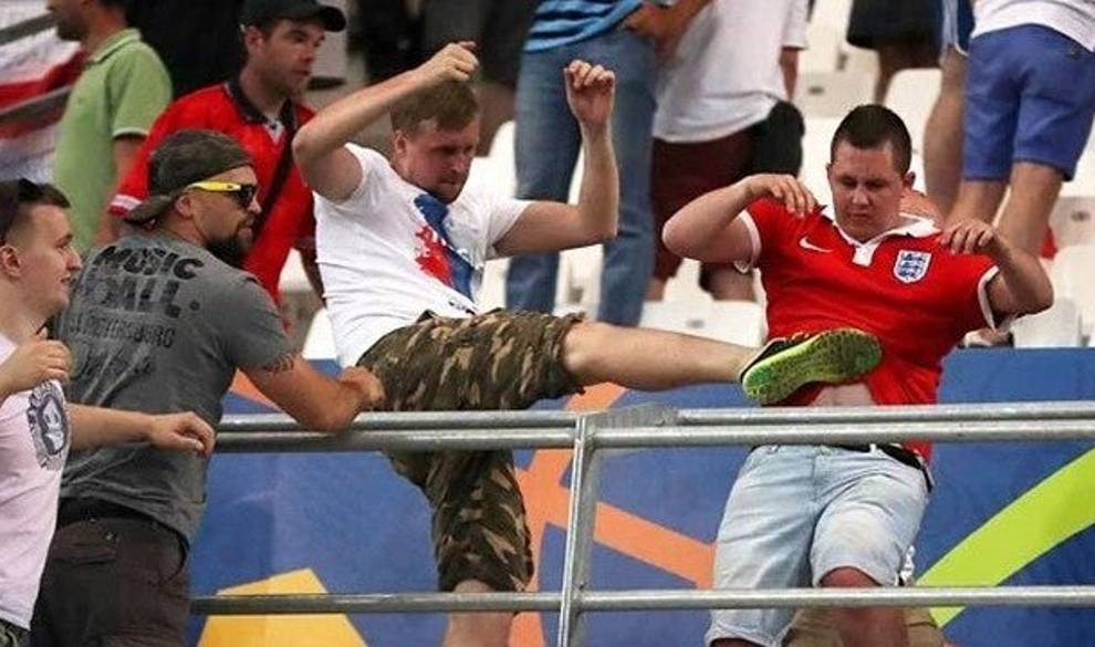 Los árbitros del Mundial podrán parar un partido en caso de racismo $!Los árbitros del Mundial podrán parar un partido en caso de racismo