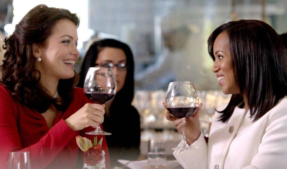 Por Qué Vas A Hacer Cualquier Cosa Por Parecerte A Olivia Pope $!Por Qué Vas A Hacer Cualquier Cosa Por Parecerte A Olivia Pope