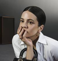 Rosalía es elegida embajadora global de Dior con un bolso que pasará a la historia