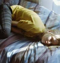 Las mujeres duermen peor y se medican más para dormir
