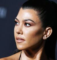 Kourtney Kardashian confiesa sus inseguridades al volver al trabajo