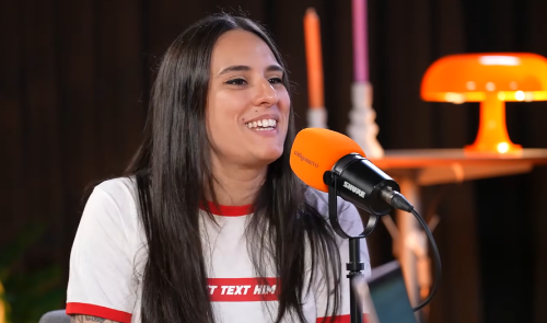 El éxito de ‘Comerás flores’ con su autora Lucía Solla Sobral