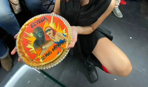 En el camera roll de ELYELLA, rey y reina del sonido vitalista que te eleva el ánimo