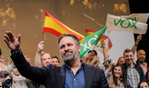 Homonacionalismo: la estrategia de Vox para ganarse el voto queer