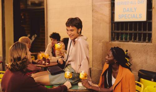 Las mejores terrazas de Barcelona para probar el ‘spritz’ sin alcohol que está de moda
