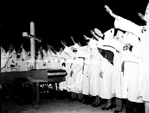 El Ku Klux Klan Aún Existe Y Anonymous Quiere Acabar Con Él $!El Ku Klux Klan Aún Existe Y Anonymous Quiere Acabar Con Él
