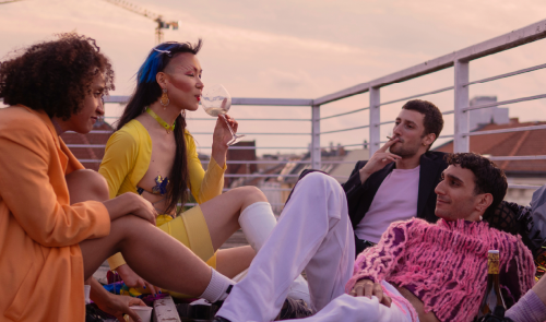 El 63% de las jóvenes del mundo desafía las normas de género sociales