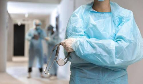 Uno de cada cuatro médicos españoles sufre desgaste profesional en un sistema