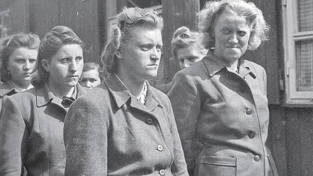 $!Las mujeres de la guardia nazi que torturaron a otras mujeres en la 2ª Guerra Mundial