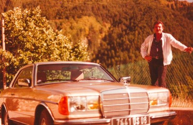 Yates, champán y glamour en Francia: la vida secreta de mi padre $!Yates, champán y glamour en Francia: la vida secreta de mi padre