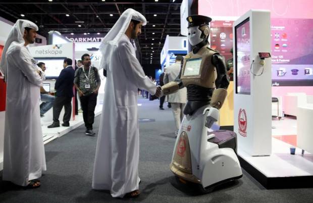 Este 'robocop' español ya patrulla las calles de Dubai $!Este 'robocop' español ya patrulla las calles de Dubai