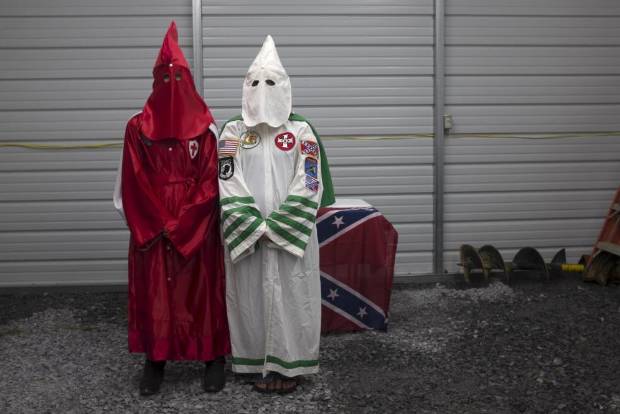 El Ku Klux Klan Aún Existe Y Anonymous Quiere Acabar Con Él $!El Ku Klux Klan Aún Existe Y Anonymous Quiere Acabar Con Él