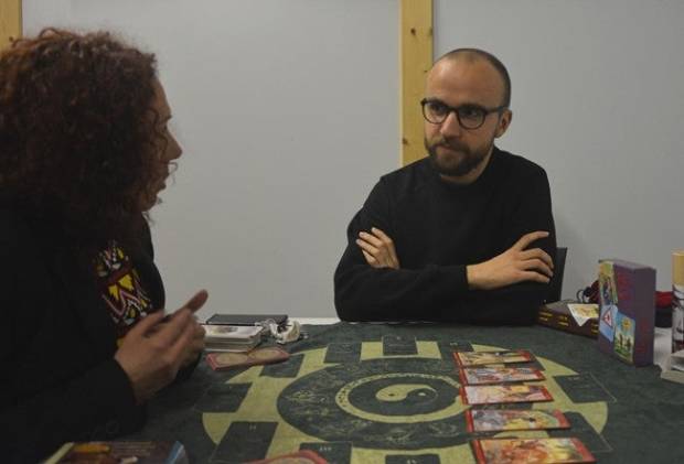 Fui al tarot sexual con mi pareja para decidir si debíamos abrir nuestra relación o no $!Fui al tarot sexual con mi pareja para decidir si debíamos abrir nuestra relación o no