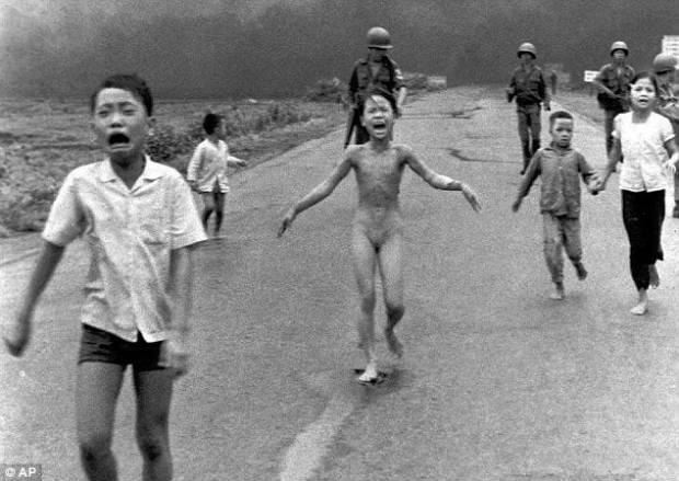 Las Tristes Imágenes Que Tuvieron Un Efecto Demoledor En La Conciencia Pública $!Las Tristes Imágenes Que Tuvieron Un Efecto Demoledor En La Conciencia Pública