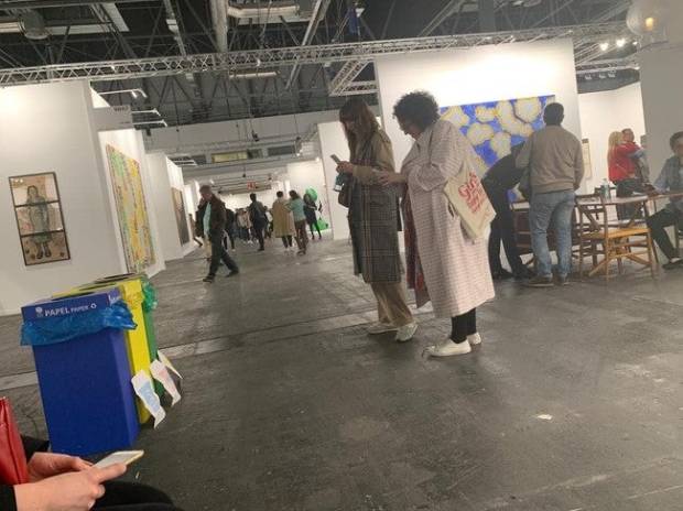 Expuse mis dibujos en unas papeleras de ARCO y casi los vendo a 1.500 euros $!Expuse mis dibujos en unas papeleras de ARCO y casi los vendo a 1.500 euros