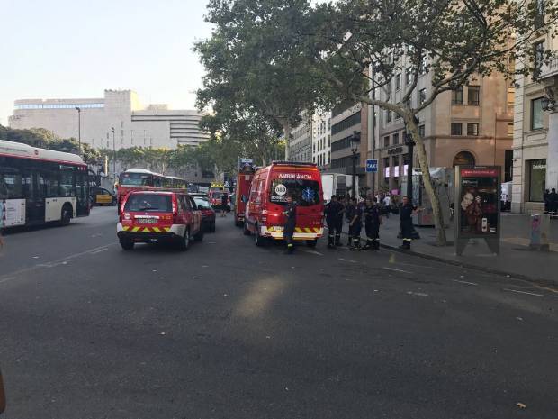 Así amanece La Rambla de Barcelona el día después de ser el escenario del horror $!Así amanece La Rambla de Barcelona el día después de ser el escenario del horror