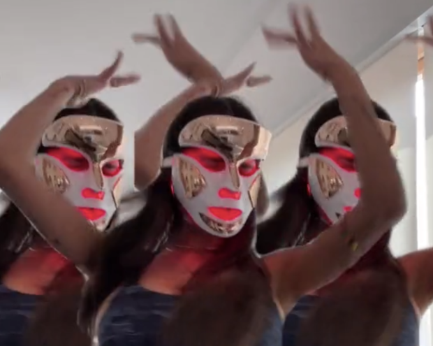 Mia Khalifa se convierte en estrella de TikTok mostrándose tal y como es $!Mia Khalifa se convierte en estrella de TikTok mostrándose tal y como es