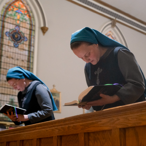 Dos monjas que sufrieron abusos espirituales fundan la primera orden dedicada a las víctimas de la Iglesia