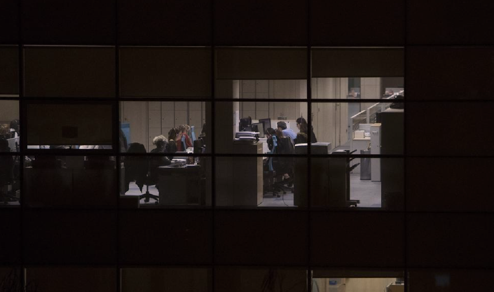 Los empresarios españoles se ahorran 3.378 millones de euros anuales en horas extras no pagadas