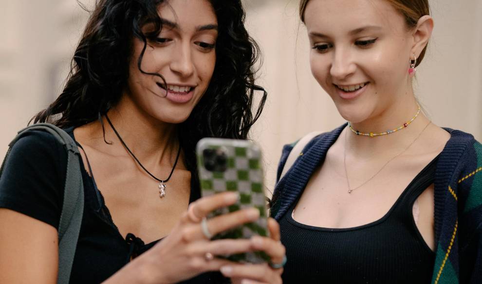 Vuelta al humor clásico: el Gran Reinicio de los memes de 2026