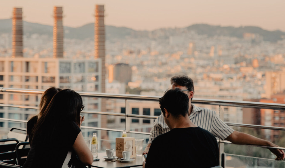 Algunos restaurantes quieren cobrar suplemento por pagar la cuenta por separado
