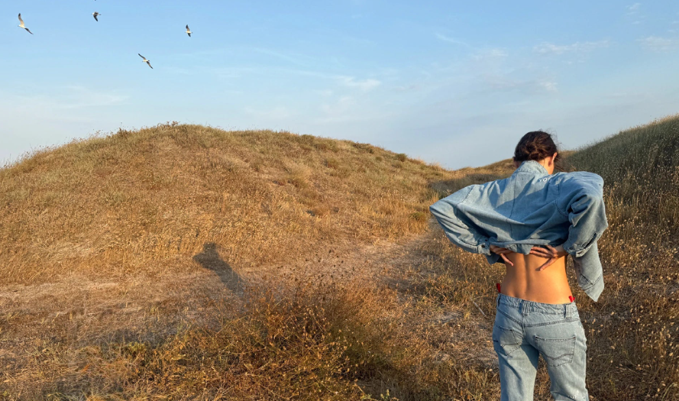 Una campaña de moda que luce idéntica a tu galería en verano