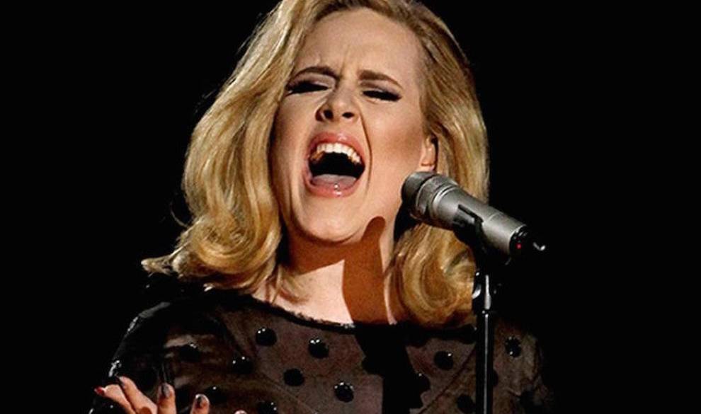 El motivo por el que cantantes como Shakira o Adele se han destrozado la voz