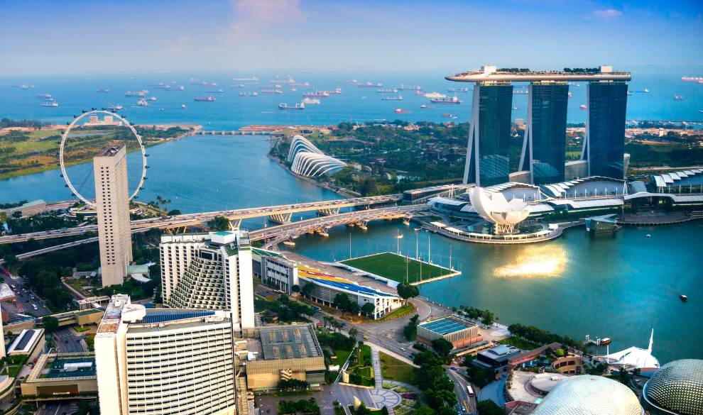 Fish-eye view of Singapore city skyline at sunset. $!Fish-eye view of Singapore city skyline at sunset.