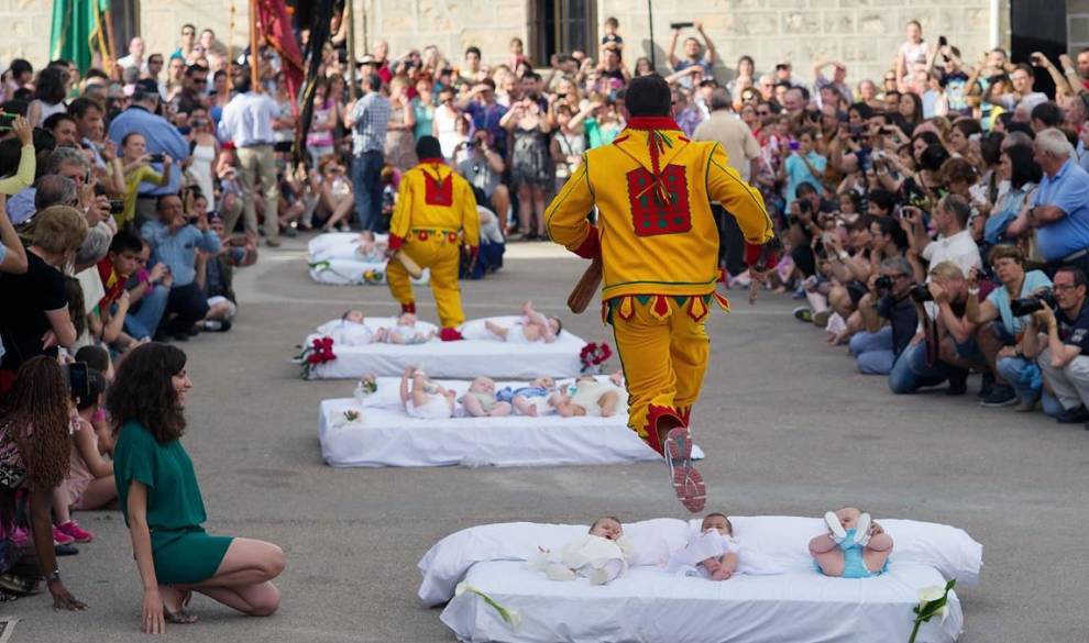 13 fiestas de pueblo brutales a las que tienes que llevarte a tus colegas este verano $!13 fiestas de pueblo brutales a las que tienes que llevarte a tus colegas este verano