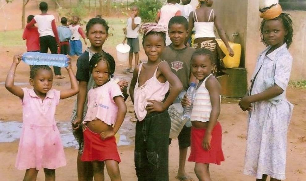 Los Enfermos De Mozambique Que Duermen Solos Como Apestados $!Los Enfermos De Mozambique Que Duermen Solos Como Apestados