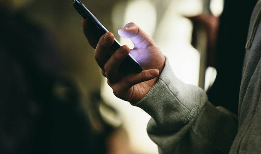 Tengo 16 años y me paso el día chateando con mi novia virtual de México $!Tengo 16 años y me paso el día chateando con mi novia virtual de México