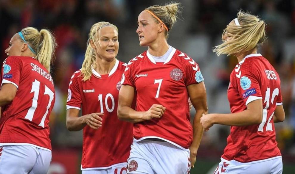 $!Los futbolistas daneses ceden parte de su sueldo a sus compañeras para acabar con la desigualdad
