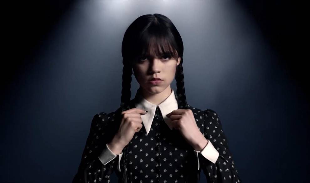 Vestir como ‘Wednesday Addams’: el estilismo<i> dark academia</i> vuelve este 2023