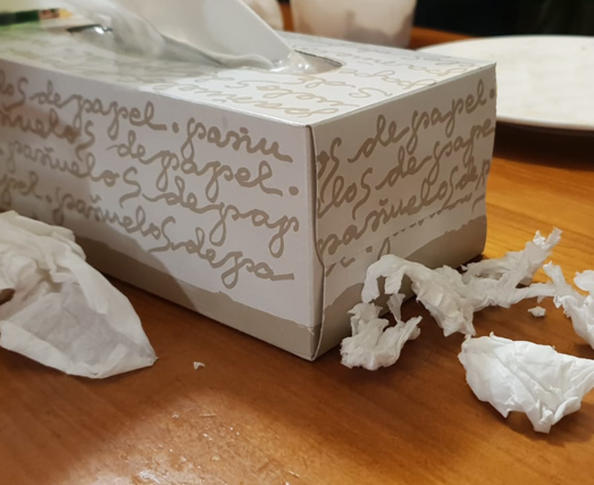 ¿Qué significa que una persona coma papel?
