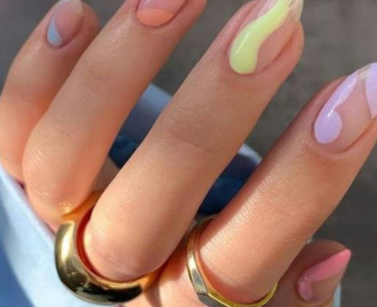 Aprender acerca 80+ imagen uñas de gel descripcion Abzlocal.mx