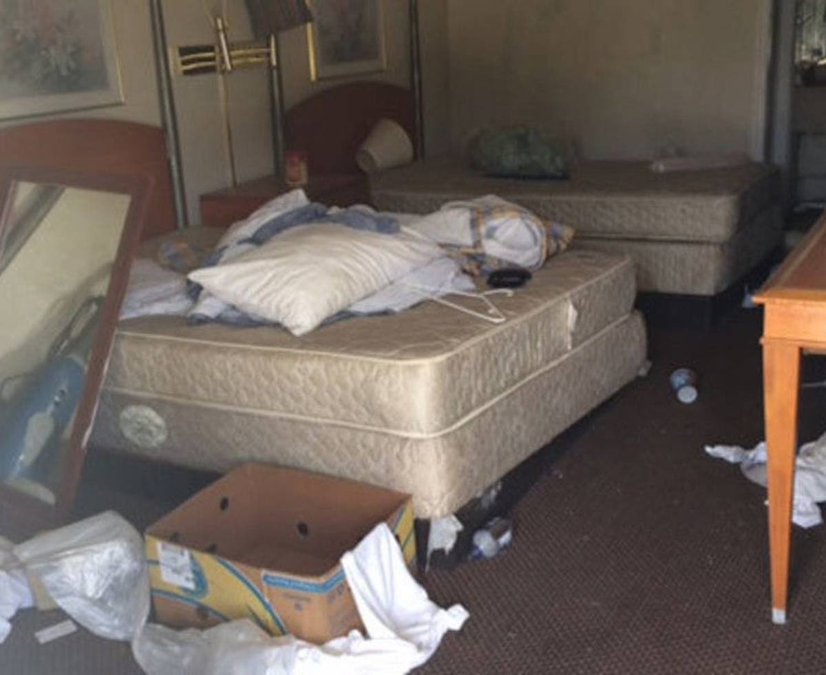 Banco - #RetoLAFISE Hay tres habitaciones importantes en una casa. La  primera está llena de dinero. La segunda está llena de documentos  importantes. La tercera está llena de joyas. Un día, todas, image size:1200x980