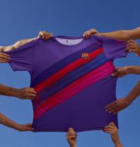 Así es ‘Lila Barça’, la nueva camiseta del FC Barcelona diseñada por María Escoté