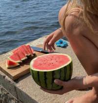 Así debería ser tu dieta durante las olas de calor