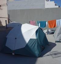 Alquilan tiendas de campaña en una azotea de Tenerife por 12 euros la noche