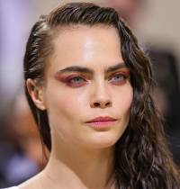 Cara Delevingne y el tratamiento de 12 pasos para superar su adicción