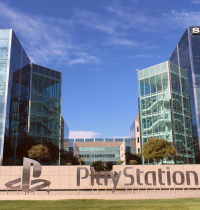 Críticas a Sony tras confirmar que dejará de vender juegos de Playstation en formato físico en 2028