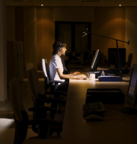 Cuatro de cada diez horas extras en España ni se pagan ni se compensan