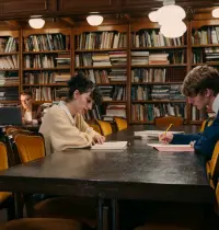 Con esta biblioteca de apuntes gratis cualquiera puede prepararse las oposiciones que quiera