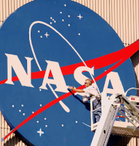 La NASA busca artistas de todas las áreas para promocionar sus misiones