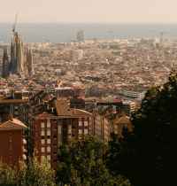 Cataluña quiere copiar el modelo Ámsterdam: solo puedes comprar una casa si vas a vivir en ella