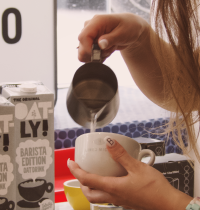 Oatly vuelve a hacerlo: llega a Madrid la segunda edición Oat Week
