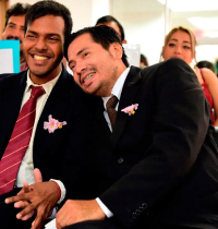 La nueva Ley de Adopciones ecuatoriana veta a las familias LGTBIAQ+